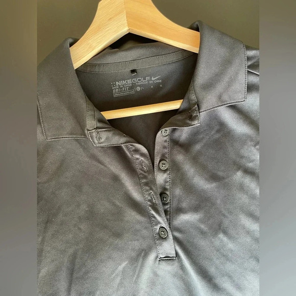Nike Sleeveless Golf Polo Shirt - Dri-Fit Technology, Black, Collar - Size Large - Picture 5 of 8